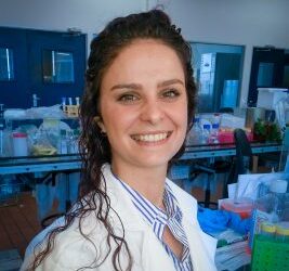 CSIR researcher receives L'Ore'al-UNESCO Sub-Saharan Africa 2016 Award